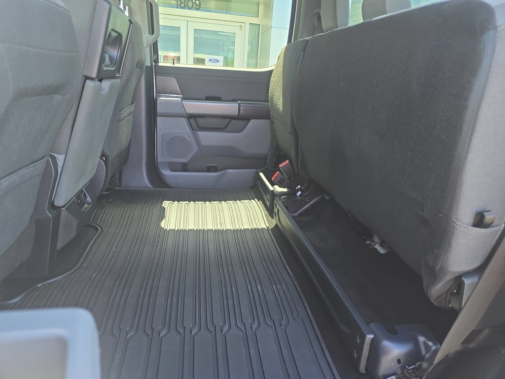 Used 2025 Ford F150 XLT w/ Equipment Group 301A Standard AWD/4WD image 17