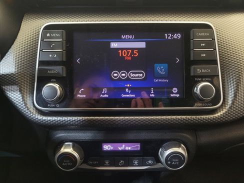 Used 2020 Nissan Kicks SV image 25