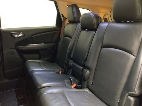 Used 2017 Dodge Journey Crossroad w/ Rear Seat Video Group I image 18