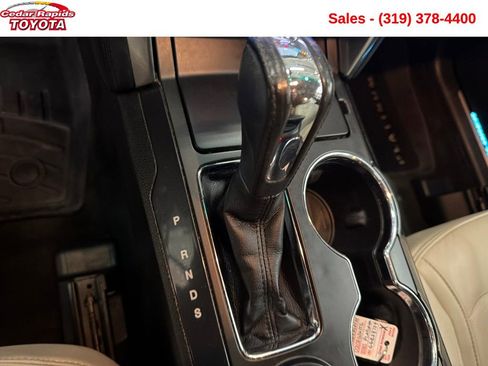Used 2016 Ford Explorer Platinum image 26