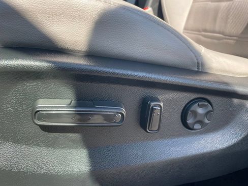 Used 2019 Honda CR-V EX-L image 28