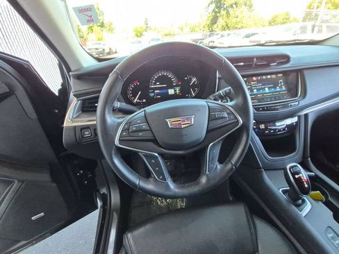 Used 2019 Cadillac XT5 Premium Luxury w/ Driver Assist Package AWD/4WD image 23