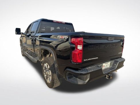 Used 2022 Chevrolet Silverado 2500 Custom w/ Custom Convenience Package AWD/4WD image 10