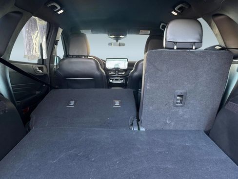 Used 2024 Ford Escape ST-Line w/ Tech Pack #1 image 33