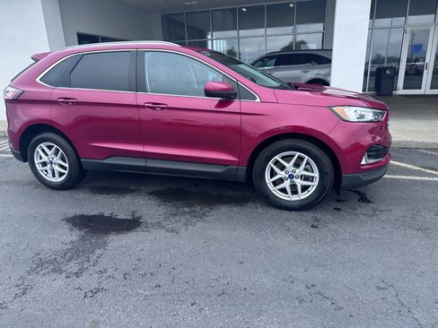 Used 2021 Ford Edge SEL w/ Convenience Package AWD/4WD image 19