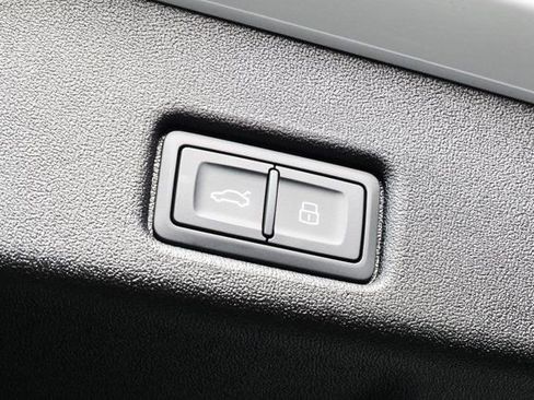 New 2025 Audi Q5 Premium Plus image 29