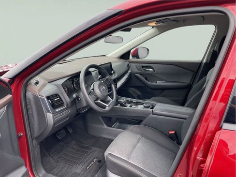 Used 2021 Nissan Rogue SV AWD/4WD image 11