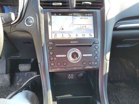 Used 2019 Ford Fusion Titanium FWD image 10