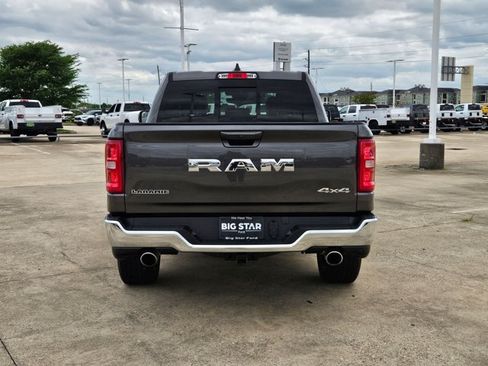Used 2026 RAM 1500 Laramie AWD/4WD image 4