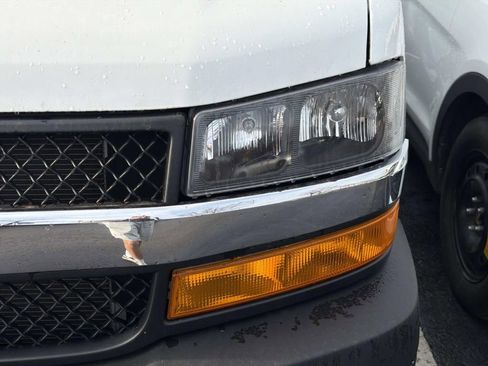 Used 2024 Chevrolet Express 2500 w/ Driver Convenience Package image 8