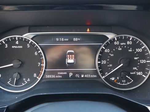 Used 2022 Nissan Pathfinder SV FWD image 10