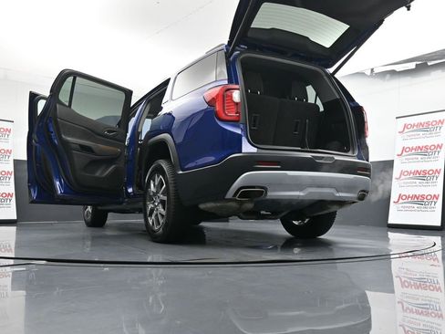 Used 2023 GMC Acadia SLE w/ Driver Convenience Package image 52