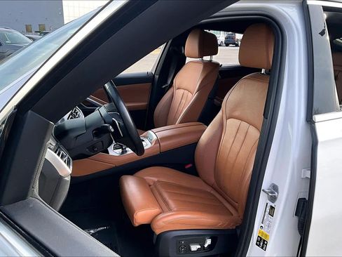 Used 2022 BMW X6 xDrive40i w/ Executive Package AWD/4WD image 8