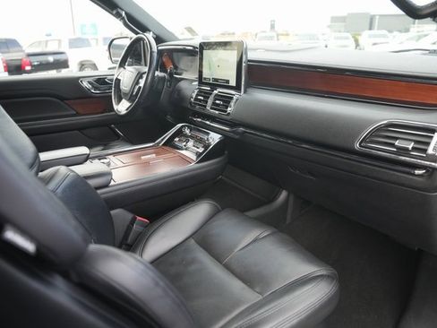 Used 2021 Lincoln Navigator Reserve image 20