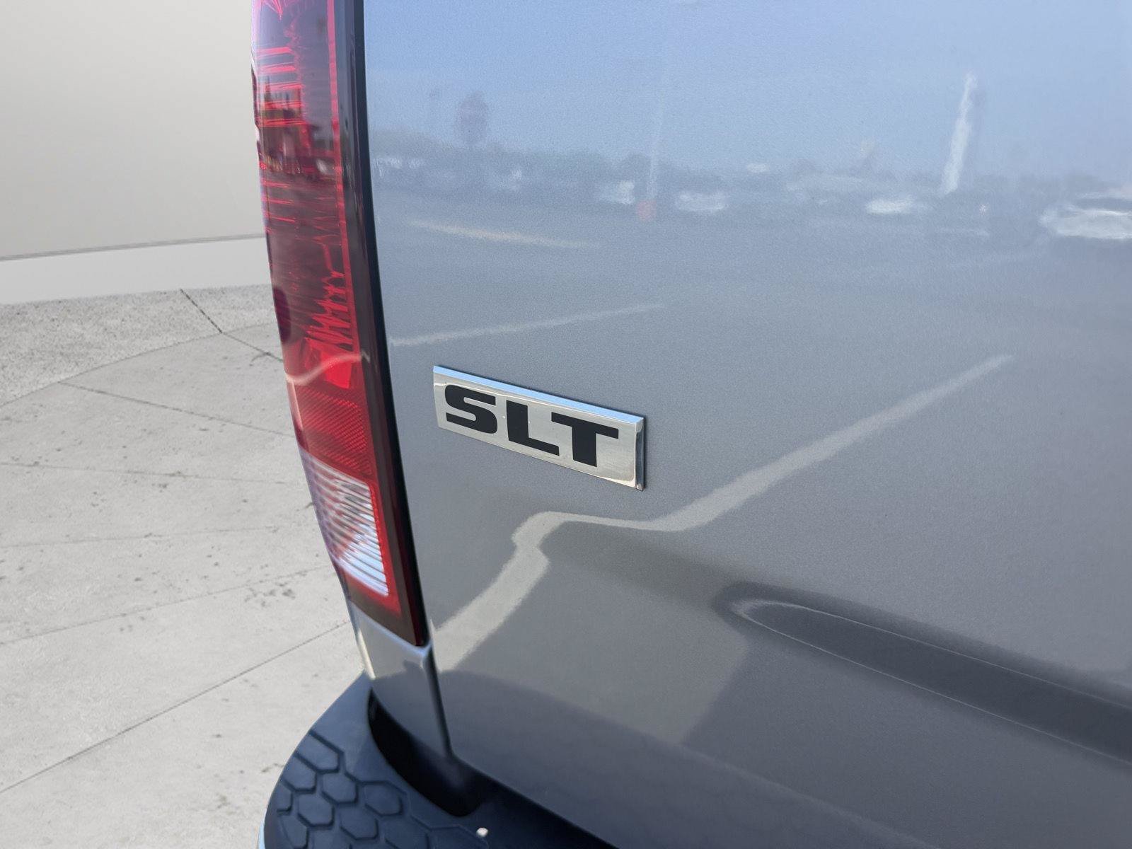 Used 2024 RAM 1500 Classic SLT AWD/4WD image 7