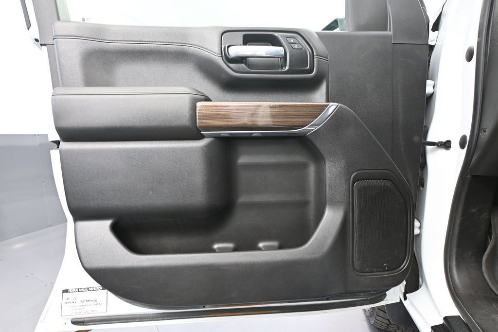 Used 2022 Chevrolet Silverado 2500 LT AWD/4WD image 14