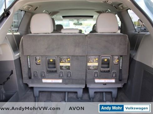 Used 2015 Toyota Sienna XLE FWD image 9