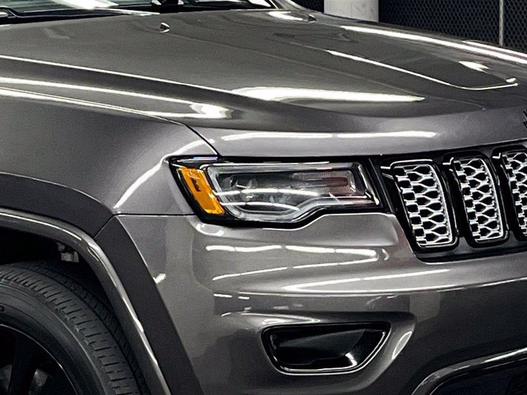 Used 2021 Jeep Grand Cherokee Laredo X AWD/4WD image 40