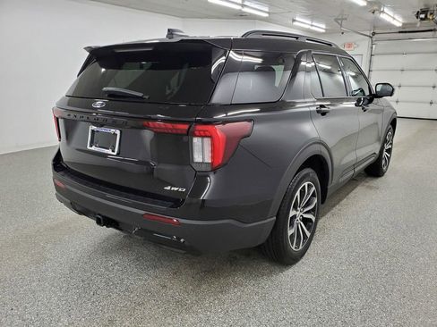 New 2026 Ford Explorer ST-Line AWD/4WD image 4