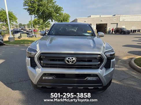 Used 2026 Toyota Tacoma SR5 AWD/4WD image 2