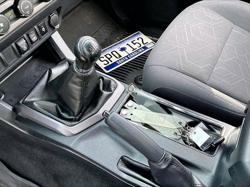 Used 2019 Toyota Tacoma TRD Off-Road image 13