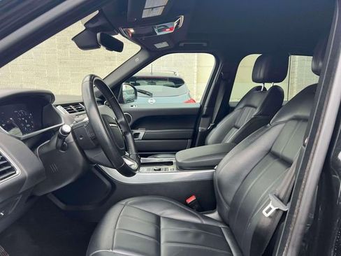 Used 2019 Land Rover Range Rover Sport SE image 16