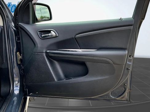Used 2018 Dodge Journey Crossroad AWD/4WD image 28