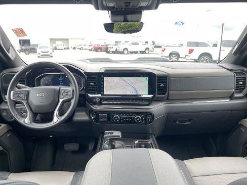 Used 2023 Chevrolet Silverado 1500 ZR2 w/ Technology Package image 16