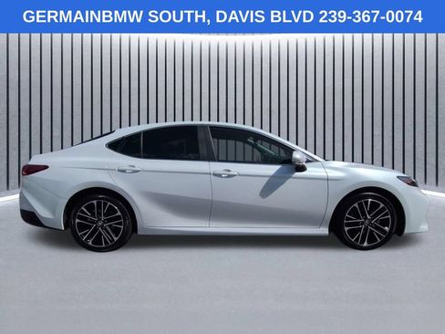 Used 2025 Toyota Camry XLE w/ Premium Plus Package FWD image 4
