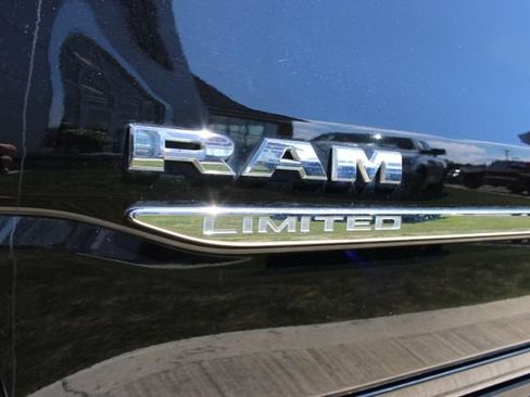 Used 2020 RAM 1500 Limited AWD/4WD image 12