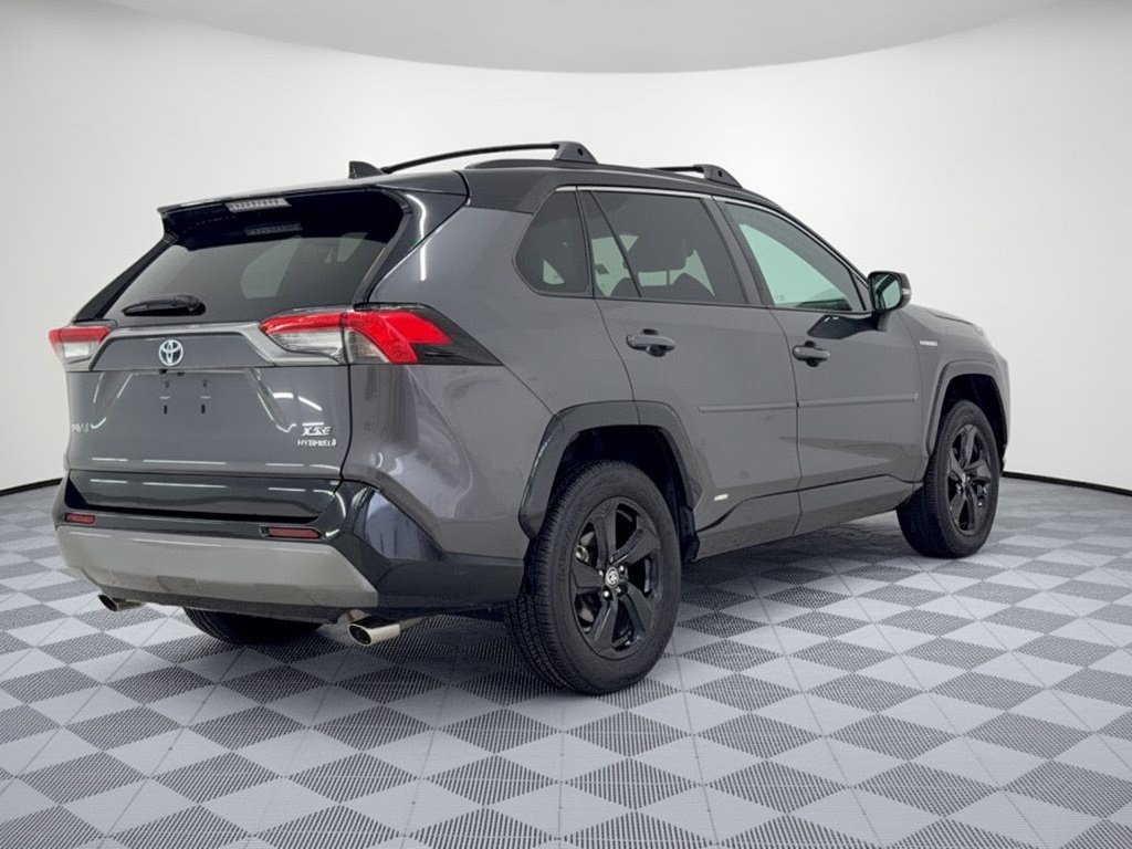 Used 2021 Toyota RAV4 XSE w/ XSE Grade Weather Package AWD/4WD image 9