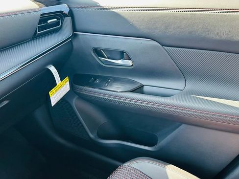 New 2026 Nissan Kicks SR w/ Illumination Package FWD image 26