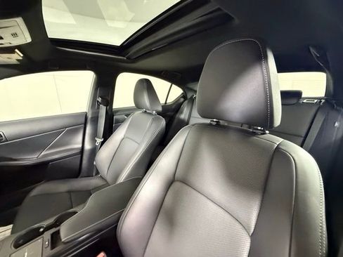 Used 2024 Lexus IS 350 F Sport image 7