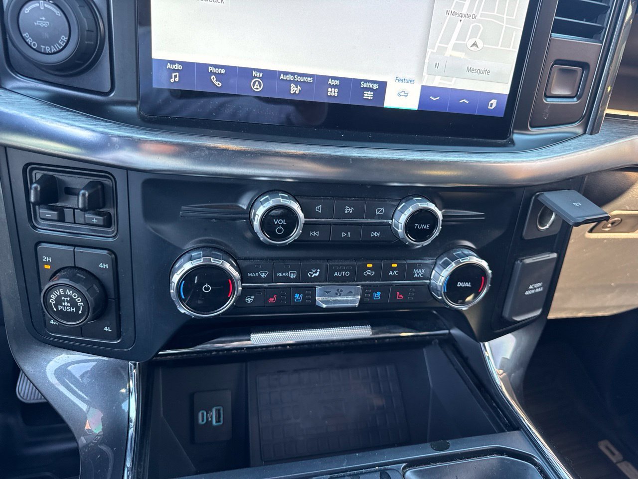 Used 2022 Ford F150 Lariat w/ Equipment Group 502A High AWD/4WD image 14