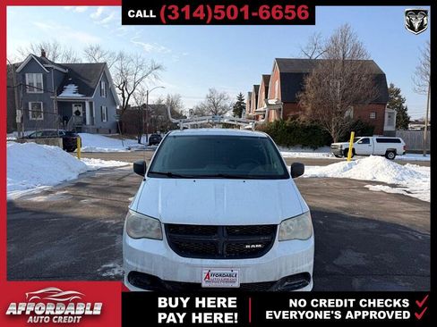Used 2014 RAM C/V Tradesman FWD image 8