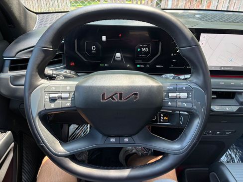Used 2024 Kia EV9 GT-Line AWD/4WD image 15