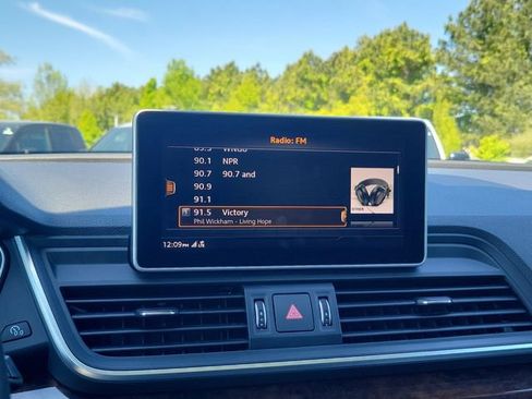 Used 2018 Audi Q5 2.0T Premium Plus image 21