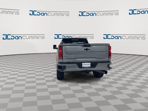 Used 2024 Chevrolet Silverado 2500 High Country w/ High Country Premium Package AWD/4WD image 7