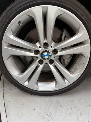 Used 2014 BMW 335i Sedan w/ Technology Package RWD image 35