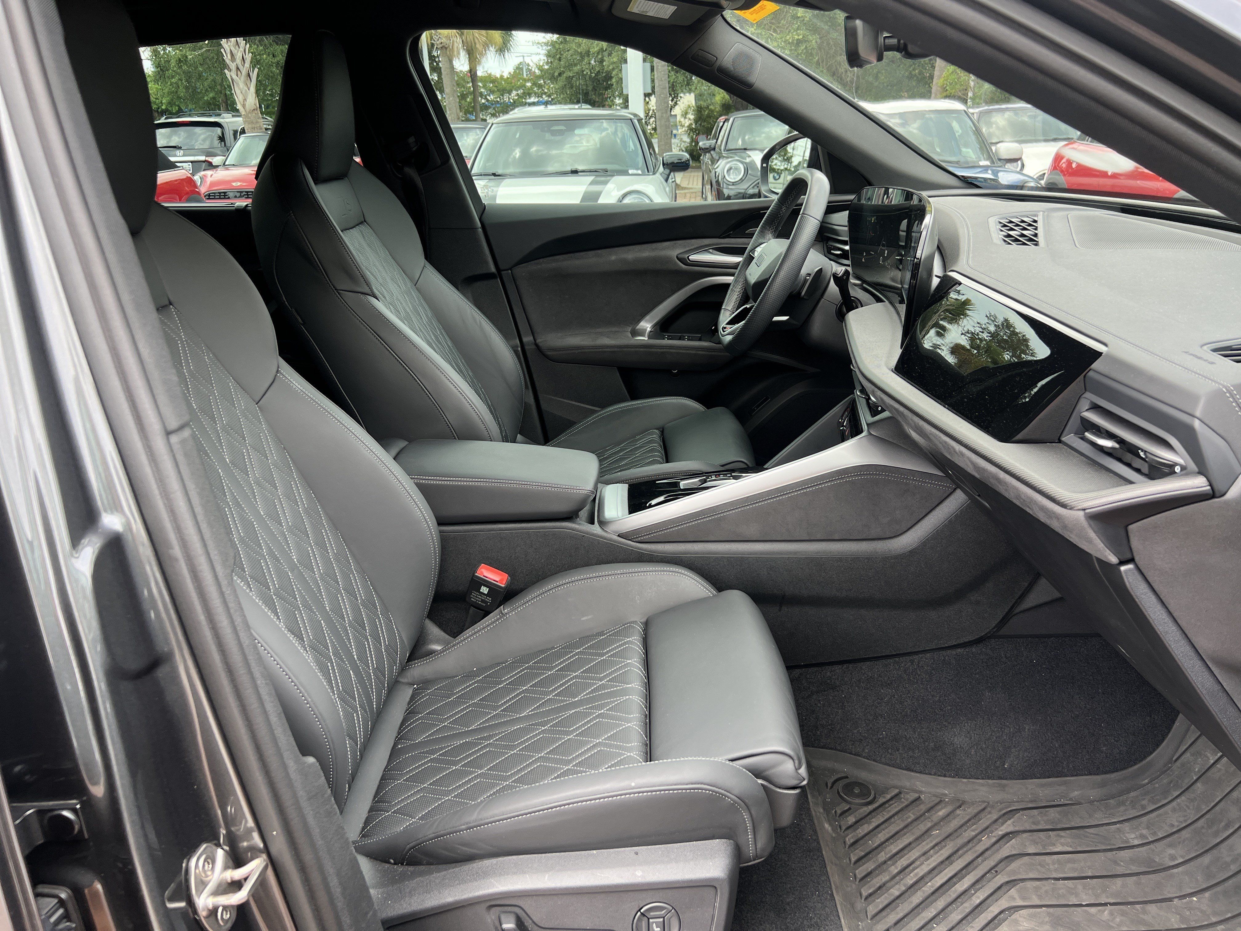 Used 2025 Audi SQ5 Premium Plus AWD/4WD image 33
