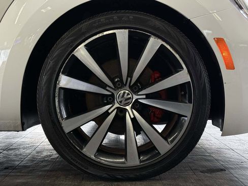 Used 2014 Volkswagen Beetle R-Line FWD image 29