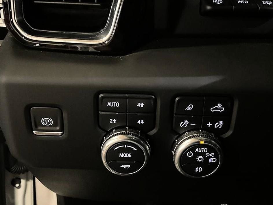 Used 2022 GMC Sierra 1500 Denali w/ Denali Reserve Package AWD/4WD image 22
