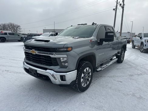 Certified 2024 Chevrolet Silverado 2500 LT w/ All Star Edition image 3