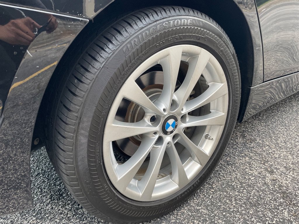 Used 2016 BMW 320i Sedan RWD image 13