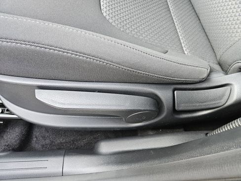 New 2026 Kia Sportage LX image 9