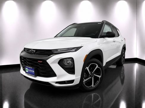 Used 2023 Chevrolet TrailBlazer RS w/ Technology Package AWD/4WD image 1