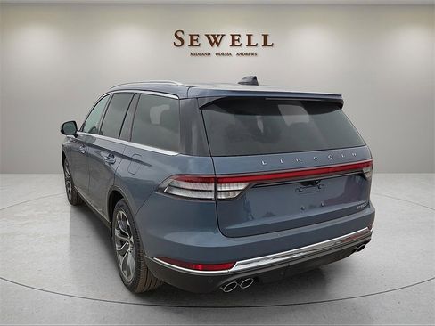 New 2026 Lincoln Aviator Reserve image 3