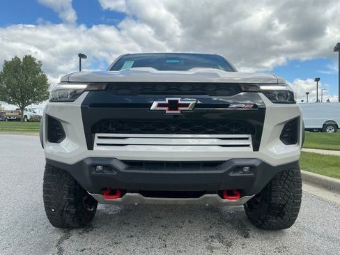 New 2026 Chevrolet Colorado ZR2 w/ Technology Package AWD/4WD image 7