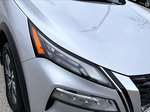 Used 2022 Nissan Rogue SV image 25