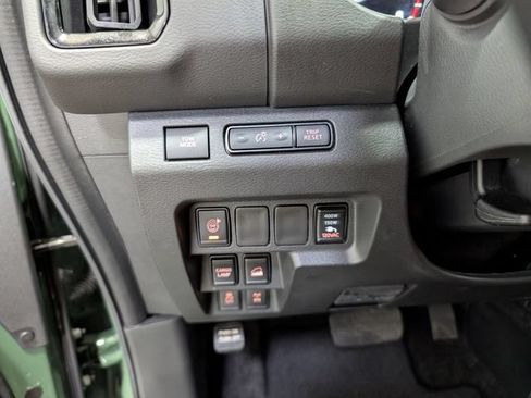 Used 2025 Nissan Frontier PRO-4X w/ Pro Convenience Package AWD/4WD image 20